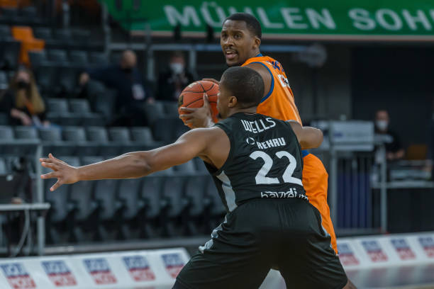 鲁尼在禁区 鲁尼在禁区